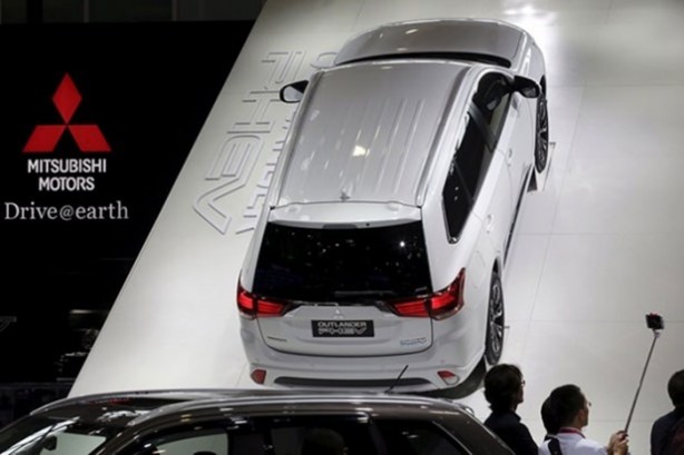 Foto - Son model otomobiller görücüye çıktı