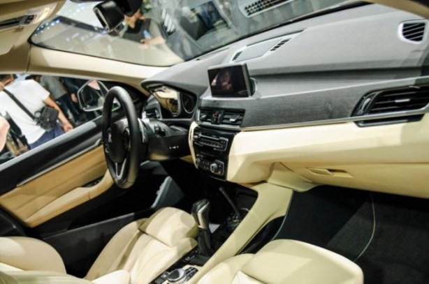 Foto - Son model otomobiller görücüye çıktı