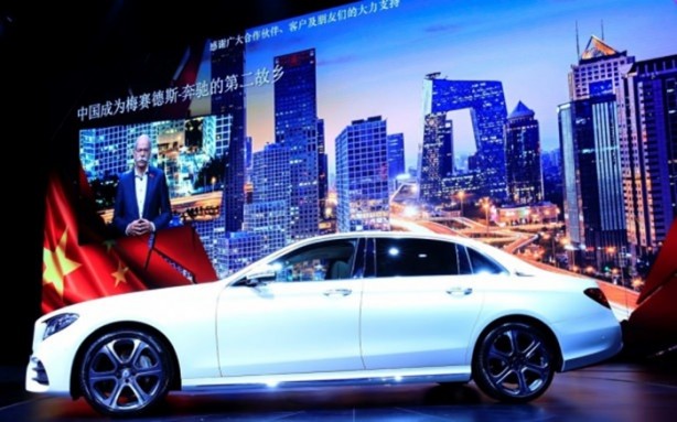 Foto - Son model otomobiller görücüye çıktı