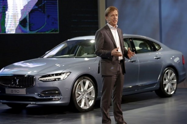 Foto - Son model otomobiller görücüye çıktı