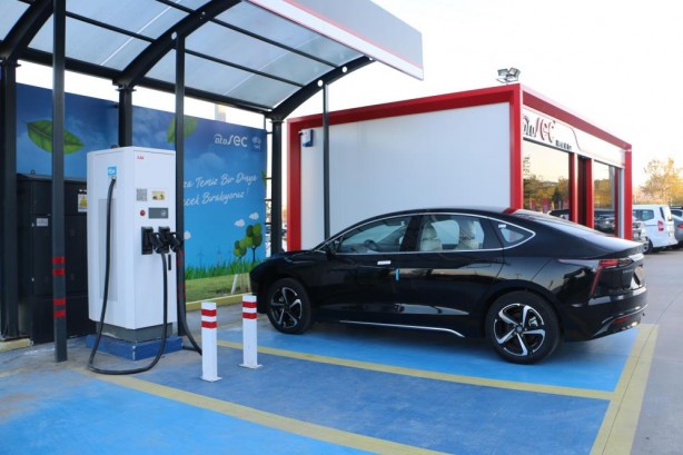 Foto - Son rakamlar belli oldu! Türkiye’de elektrikli araç furyası