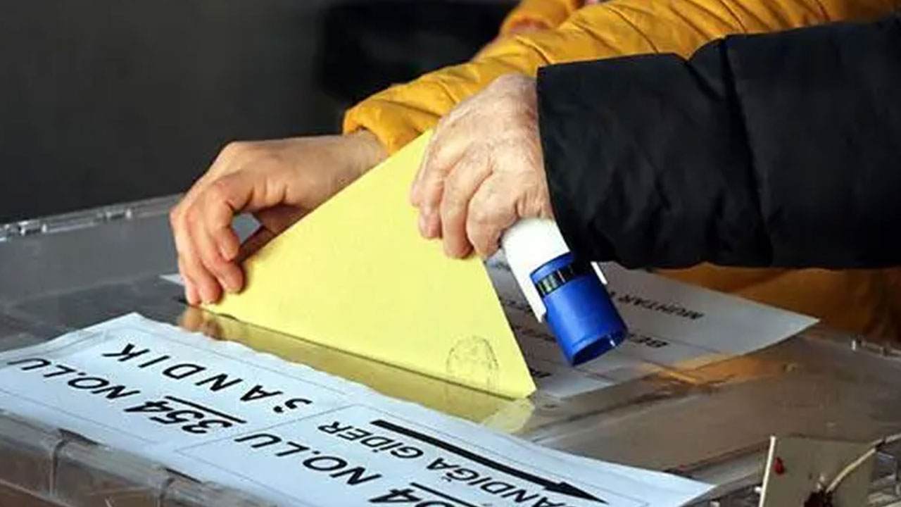 Foto - Son seçim anketi gece yarısı Türkiye gündemine bomba gibi düştü