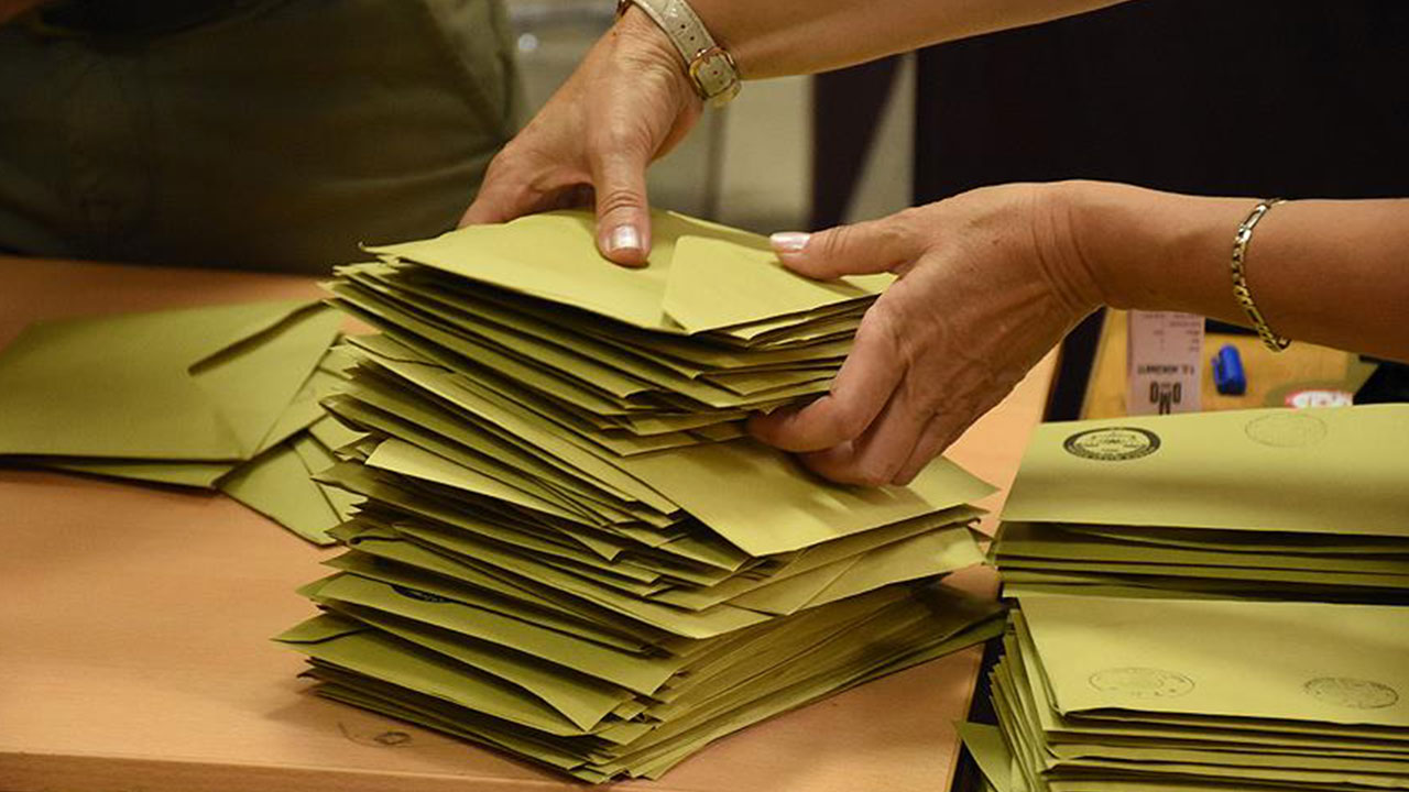 Foto - Son seçim anketi Türkiye'ye duyuruldu! CHP'ye büyük gaz