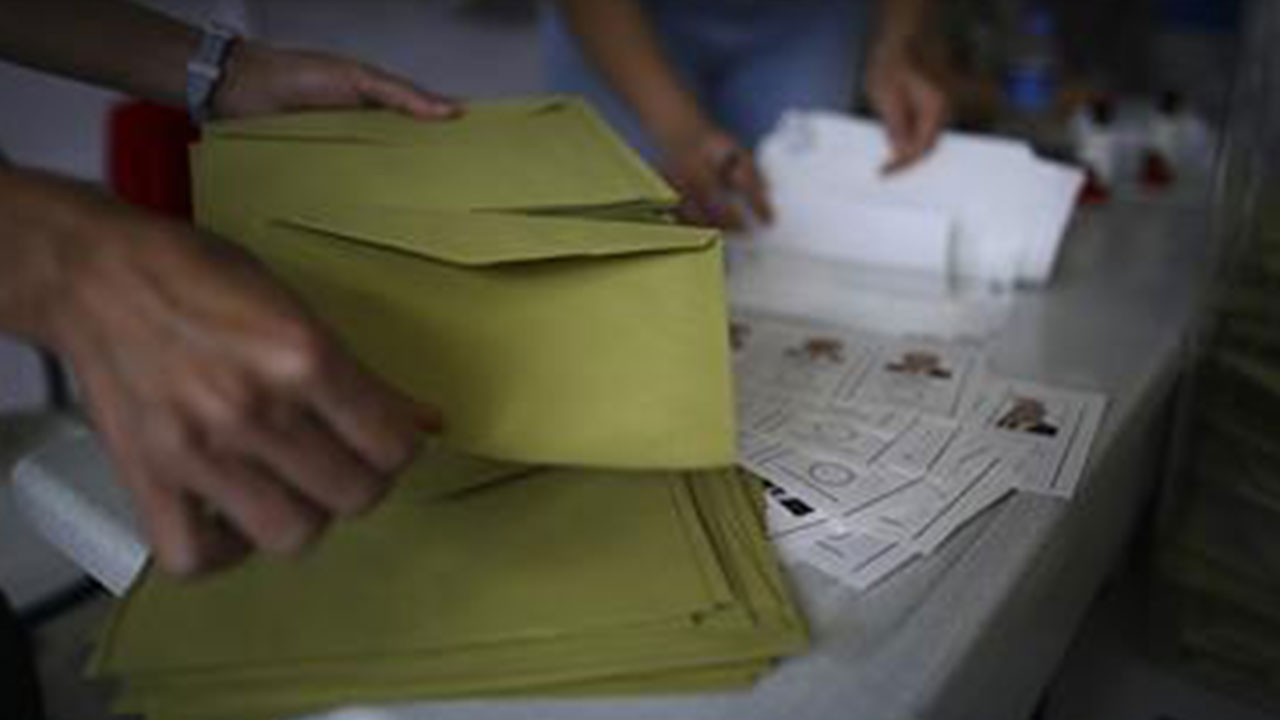 Foto - Son seçim anketi Türkiye'ye duyuruldu! CHP'ye büyük gaz