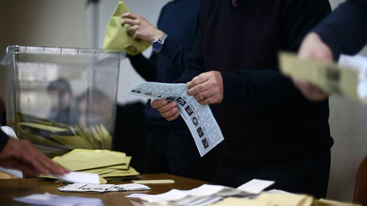 Foto - Son seçim anketi Türkiye'ye duyuruldu! CHP'ye büyük gaz
