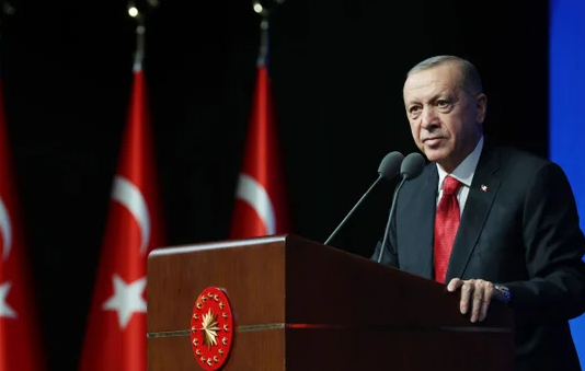 Foto - Son seçim anketini canlı yayında Türkiye'ye duyurdu! Kemal Kılıçdaroğlu'nu yıkacak sonuç