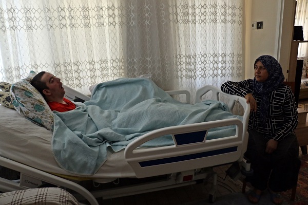 Foto - Son sözünü duyanın yüreği parçalanıyor! Tam 10 yıldır gözlerini kapatamıyor