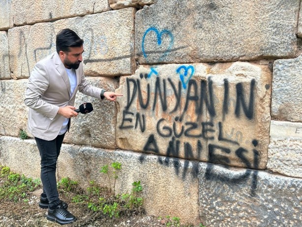 Foto - Son verin şu rezalete! 2500 yıllık tarihe bu yapılmaz