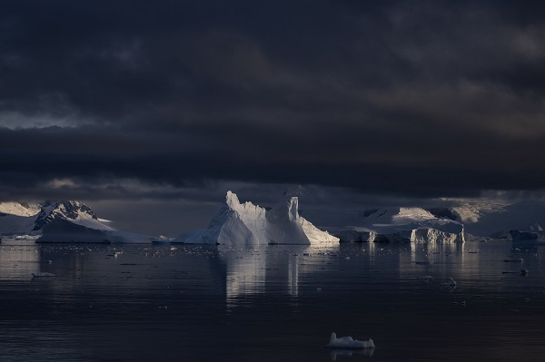 Foto - Son yıllarda sayıları hızla artıyor! Güney Okyanusu'nda yüzen buz dağlarının sırrı ne?