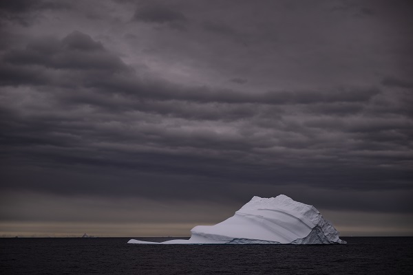 Foto - Son yıllarda sayıları hızla artıyor! Güney Okyanusu'nda yüzen buz dağlarının sırrı ne?
