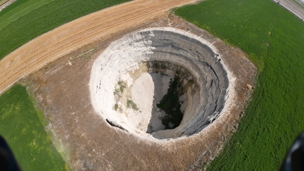 Foto - Son yıllarda sayısı orada artıyor, dev obruklar ortada kaldı: Flaş gelişme! Prof. Dr. Fetullah Arık az önce tüm Türkiye'ye duyurdu