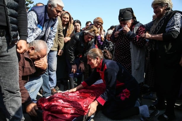 Foto - Son yolculuk yürekleri dağladı! Azerbaycan böyle uğurladı