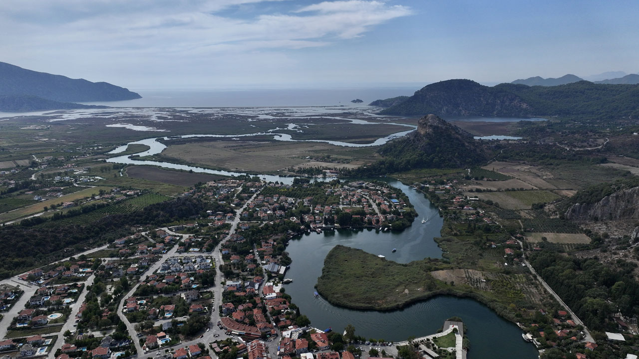 Foto - Sonbaharda bile dolup taşıyor! Dalyan’ın kalbinde gizli bir labirent