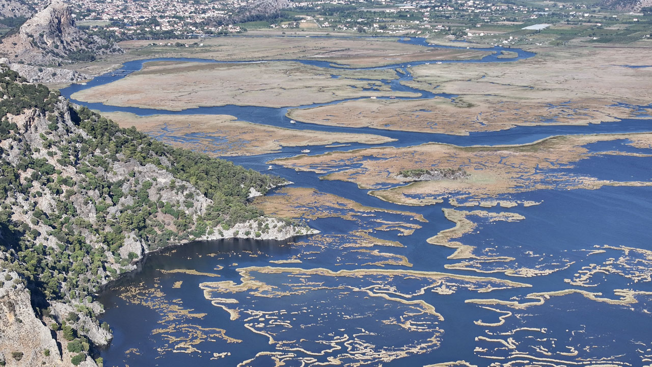 Foto - Sonbaharda bile dolup taşıyor! Dalyan’ın kalbinde gizli bir labirent