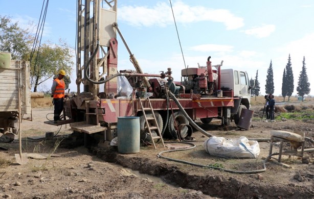 Foto - Sonbaharı yağışsız geçiren şehirde su kaynakları çekiliyor