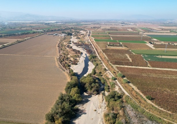 Foto - Sonbaharı yağışsız geçiren şehirde su kaynakları çekiliyor
