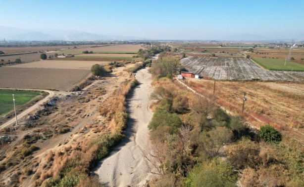 Foto - Sonbaharı yağışsız geçiren şehirde su kaynakları çekiliyor