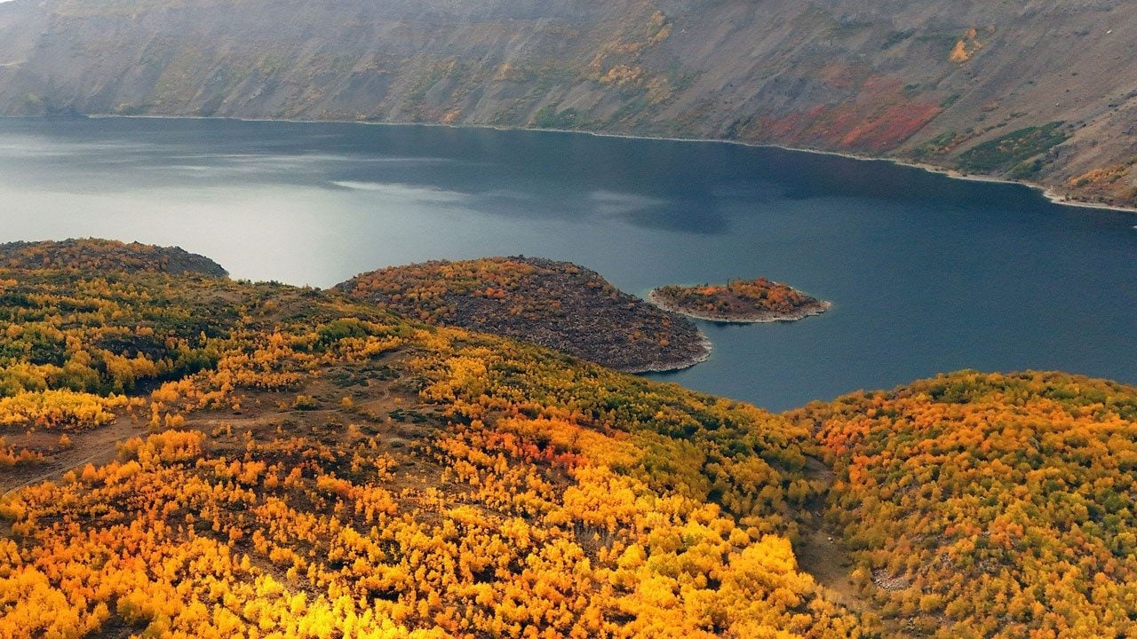 Foto - Sonbaharın bütün renkleri aynı karede! Kartpostal değil, Nemrut Kalderası
