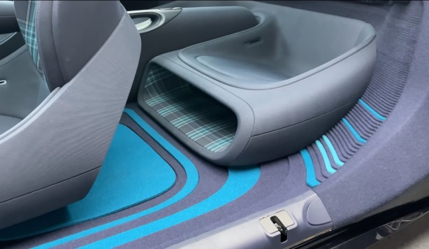 Foto - Sonunda bu da oldu! Direksiyonsuz araba yaptılar