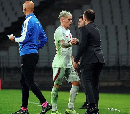 Foto - Sonunda bunu da gördük ya bu bize yeter! Dünya Olimpiyat stadını konuşuyor...