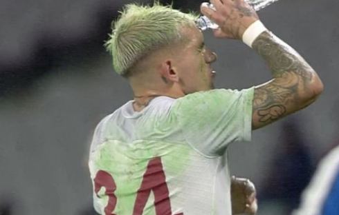 Foto - Sonunda bunu da gördük ya bu bize yeter! Dünya Olimpiyat stadını konuşuyor...