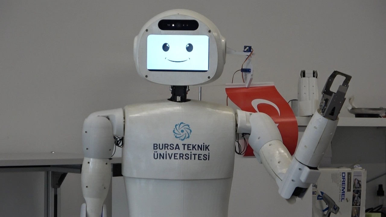 Foto - Sonunda Türkiye'de yaptı: İşte yapay zeka destekli insansı robot!