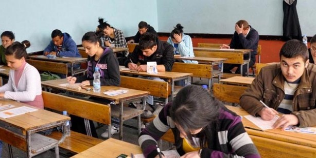 Foto - Sorumlu geçilen derslerin sınavları ne zaman yapılacak? Lisede sınıf geçme nasıl olacak?