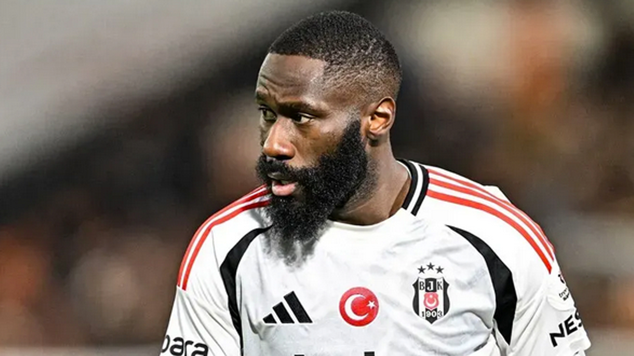 Foto - Sorunları halının altına süpürmekle bu iş yürümez ki! Daha bunu anlamadınızmı ey Beşiktaş yönetimi!