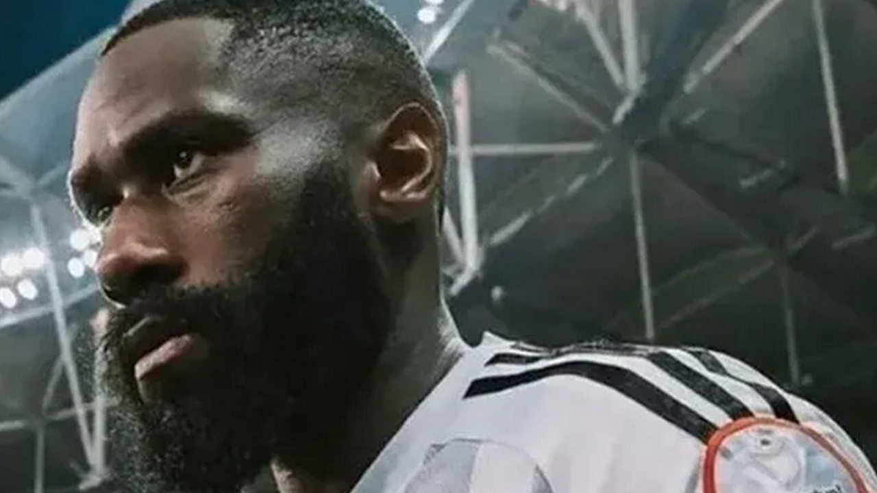 Foto - Sorunları halının altına süpürmekle bu iş yürümez ki! Daha bunu anlamadınızmı ey Beşiktaş yönetimi!