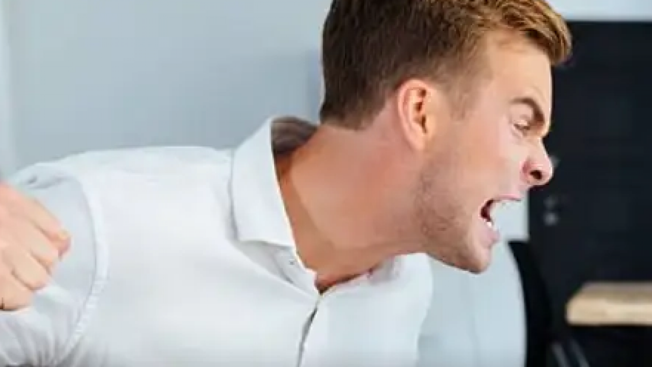 Foto - Sosyal medya insanları öfkelendiriyor mu? Buna dikkat edin: Bu yanlışa düşenlerin başı yanıyor