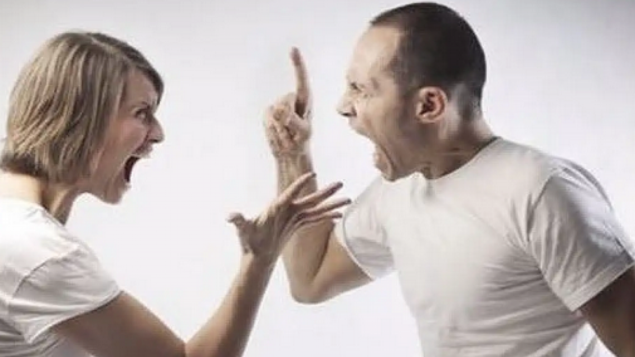 Foto - Sosyal medya insanları öfkelendiriyor mu? Buna dikkat edin: Bu yanlışa düşenlerin başı yanıyor