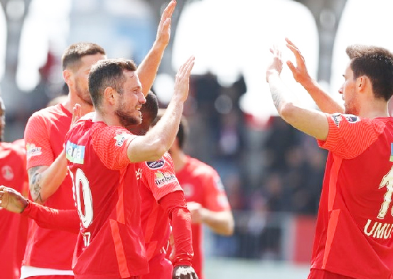 Foto - Sosyal medya sallandı... Beşiktaş'ın eski yıldızı Aslan oluyor!