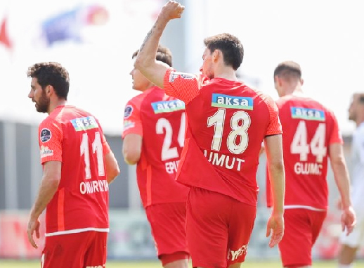 Foto - Sosyal medya sallandı... Beşiktaş'ın eski yıldızı Aslan oluyor!