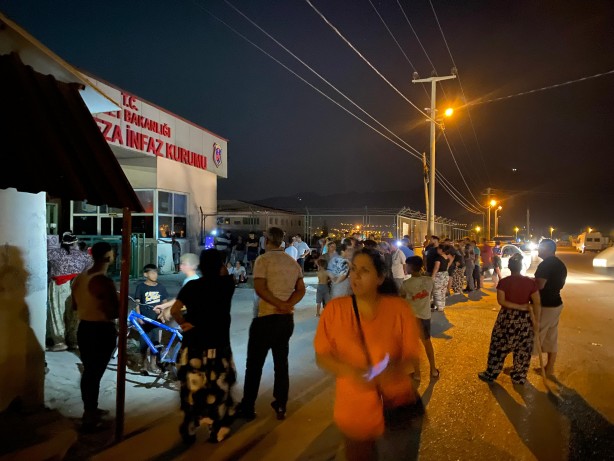 Foto - Sosyal medyada yayılan ölüm haberleri tutuklu yakınlarını tedirgin etti