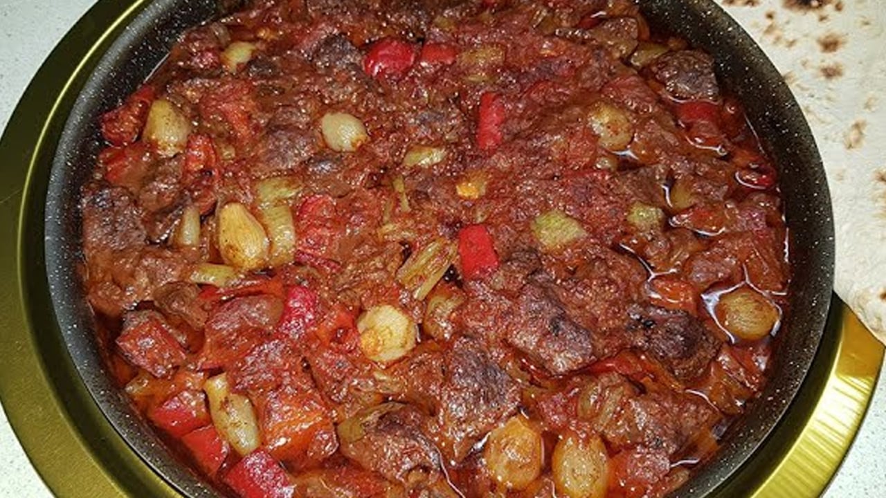 Sosyal medyanın diline düştü: Kıyma ve kuşbaşlı tava yemeği! Pratik, basit tarif! Ezber bozdu! Duyanlar istiyor