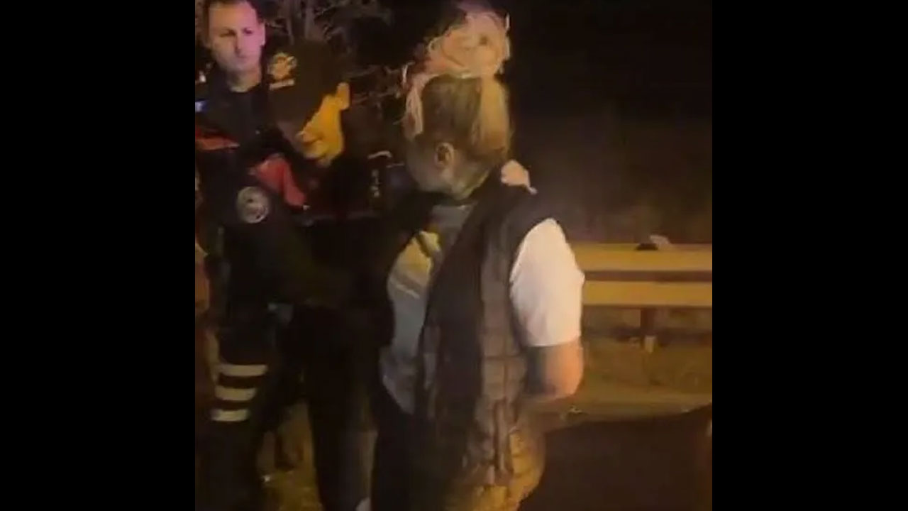 Foto - Sosyal medyaya düzenleme gelmezse bu rezillikleri daha çok görürüz! TikTok fenomenlerinin silahlı kavgası