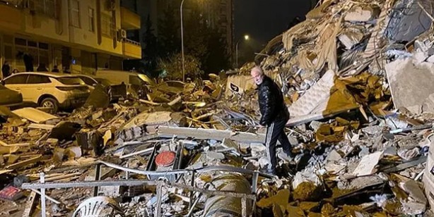 Foto - Sosyal yaralara din merhemi! Olay açıklama: Sosyal medya o hastalığa yol açan bir fenomen! Nelere dikkat edilmeli?