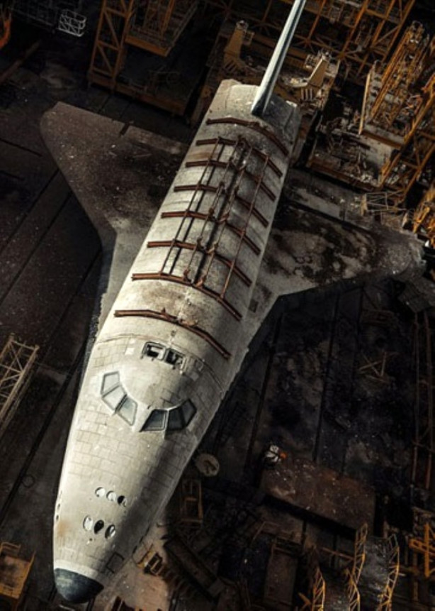 Foto - Sovyetler Birliği'nden kalma uzay aracı çürümeye terk edildi