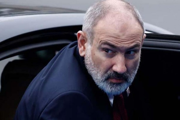 Foto - 'Soykırım' iddialarını sorguladı: Ermenistan'da Paşinyan hedef tahtasında!