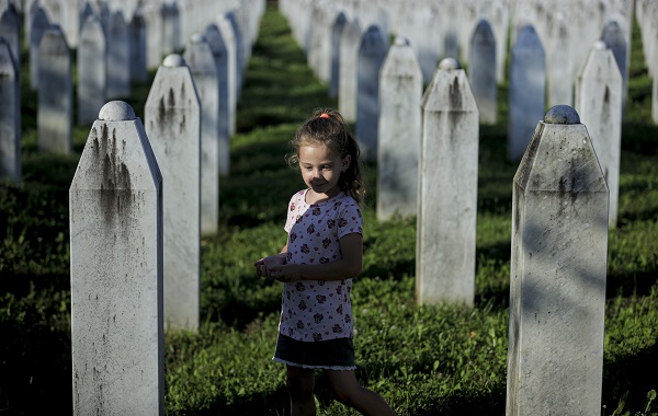 Foto - Soykırımın 28.yılında dualar okundu