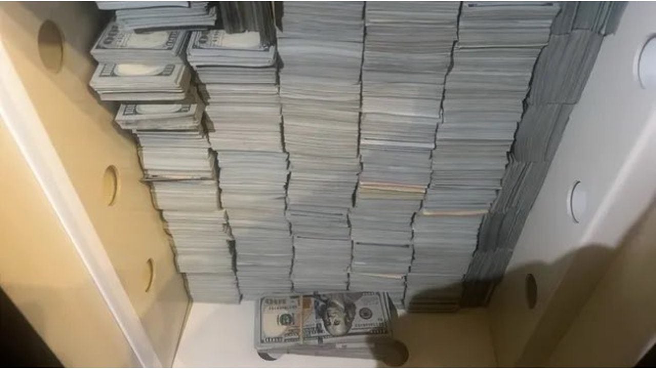 Foto - Soysuzlar sürüsü, rüşvet paraları için daire kiralamış! Kasaları açan ekipler gördüklerine inanamadı