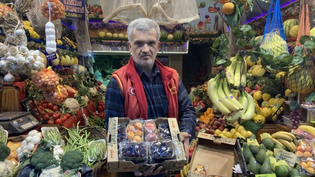 Sözcü ve Cumhuriyet’e yarının manşeti çıktı! Kirazın kilosu altını sollamış