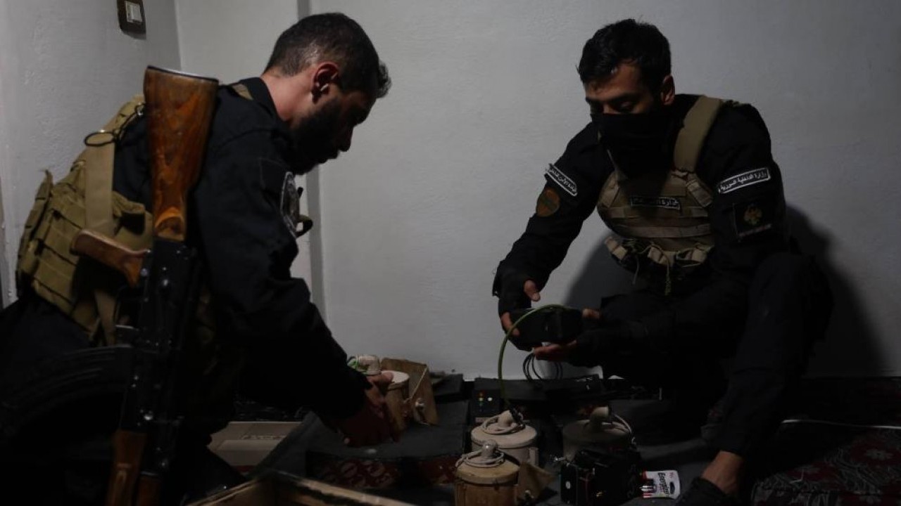 Sözde birbiriyle savaşanlar her tuşa basıyor Hedefleri Suriye