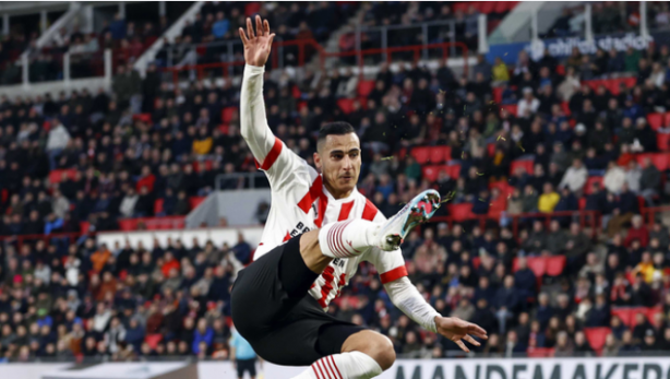 Foto - Sözün bittiği yer! İsrail paylaşımı nedeniyle ünlü futbolcunun sözleşmesi feshedildi