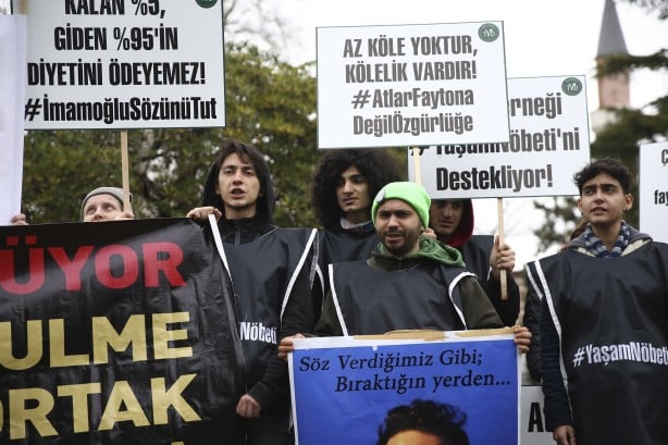 Foto - Sözünü tutmayan Ekrem İmamoğlu'na karşı İBB önündeki fayton eylemi 6. gününde!