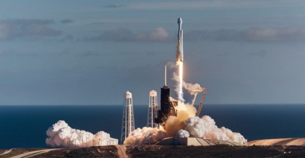 Foto - SpaceX askeri uydu fırlattı! Perde arkasında neler var?