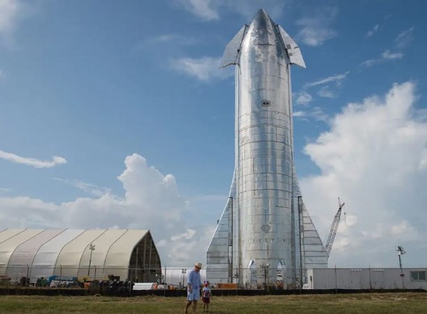 Foto - SpaceX efsane roketi yeniden fırlatılmaya hazırlanıyor