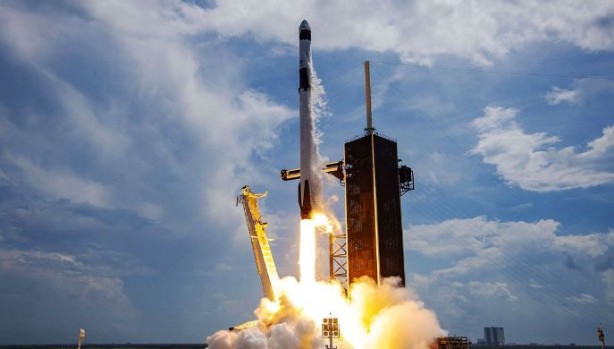 Foto - SpaceX rekorlara doymuyor