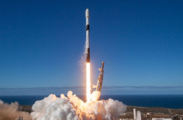 SpaceX'in Falcon 9 roketine nazar değdi! Motor arızası yaşadı