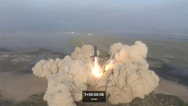 Foto - SpaceX'ten dev roketi fırlatma girişimi! Patlamayla sonuçlandı